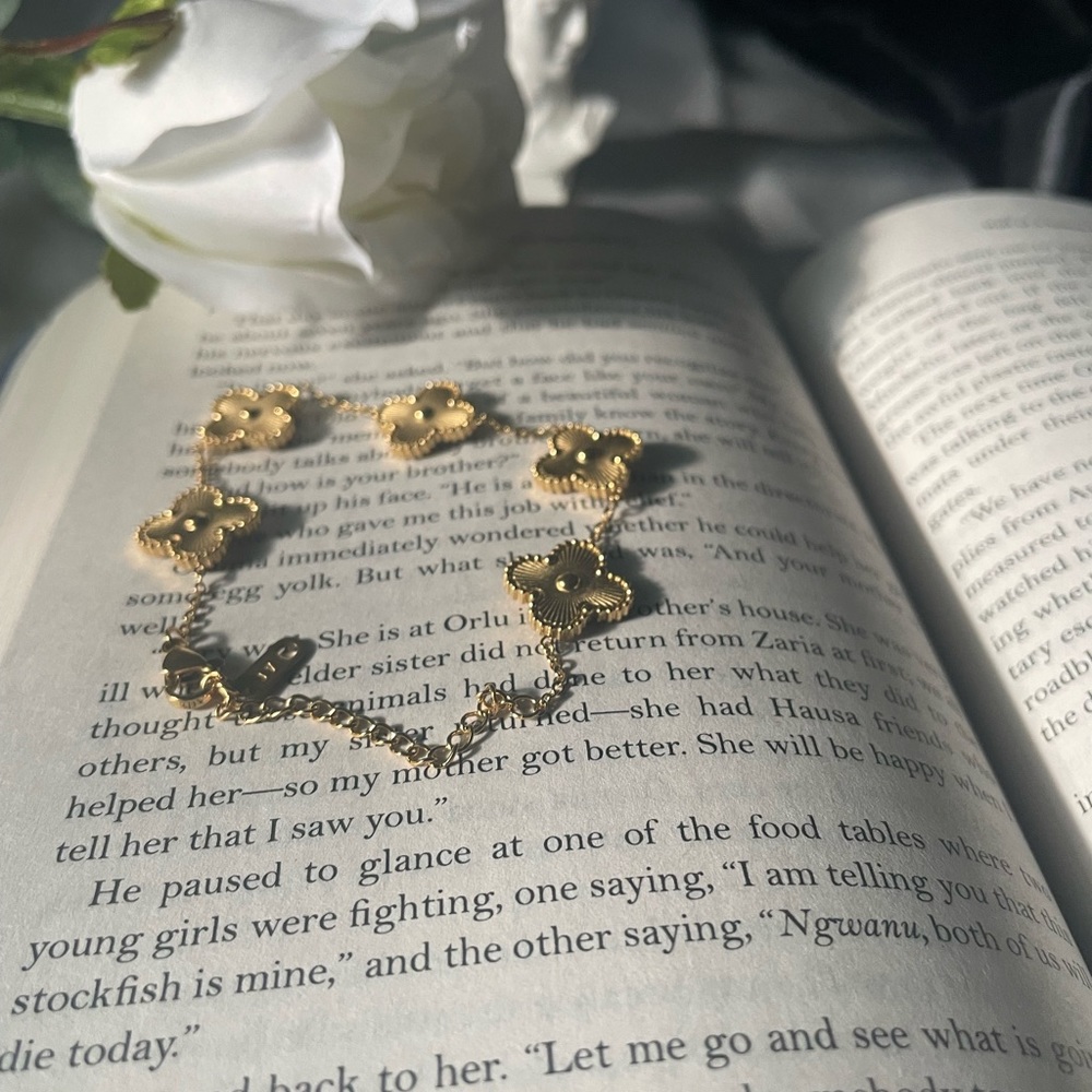 Gold bracelets for women
